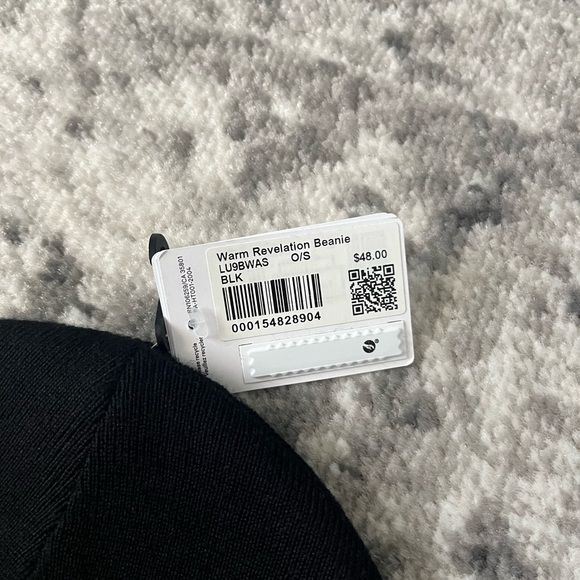 New Lululemon Arizona Warm Revelation Beanie main image 4